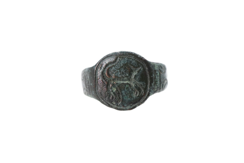 Medieval -Viking Era Bronze Ring 9th-11th Century AD

A flat sectioned bronze ...