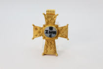 Post Byzantine Gold Cross Pendant 16-17en  Century AD