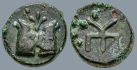 TROAS. Kebren. (Circa 420-412 BC)
AE Bronze (10.2mm 1.1g)
Obv: Confronted ram's heads; floral ornament between
Rev: KE monogram.
BMC 16; SNG Münch...