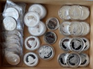 Alle Welt: Silberanleger aufgepasst: Lot von 37 Silberunzen (1 OZ) folgender Gattung: 14 x China Panda, überwiegend 2011, dabei auch 2000 coloriert, 1...