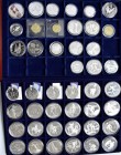 Alle Welt: Sportmotive auf Münzen. 41 Münzen und 3 Medaillen mit Sportmotiven, fast alle aus Silber. Dabei Norwegen Lillehammer 1994, 2 x 10 Yuan aus ...