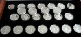 Cook Inseln: 500 Years of America: Eine Sammlung an 25 Silbermünzen, davon 24 x 50 Dollars, 1 x 10 Dollars. Überwiegend mit Zertifikat, in einer große...