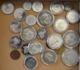 Europa: Lot von insg. 28 europäischen Silber u. Kupfermünzen, Deutsches Kaiserreich: Bayern 5 Mark 1911, 3 Mark 1914, 2 Mark 1911, Preussen: 3 Mark 19...