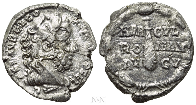 COMMODUS (177-192). Denarius. Rome. 

Obv: L AEL AVREL COMM AVG P FEL. 
Head ...