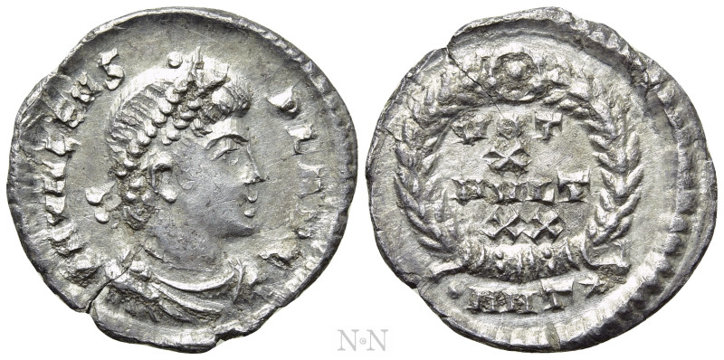 VALENS (364-378). Siliqua. Antioch. 

Obv: D N VALENS P F AVG. 
Pearl-diademe...