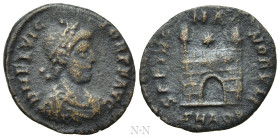 FLAVIUS VICTOR (387-388). Ae. Aquileia