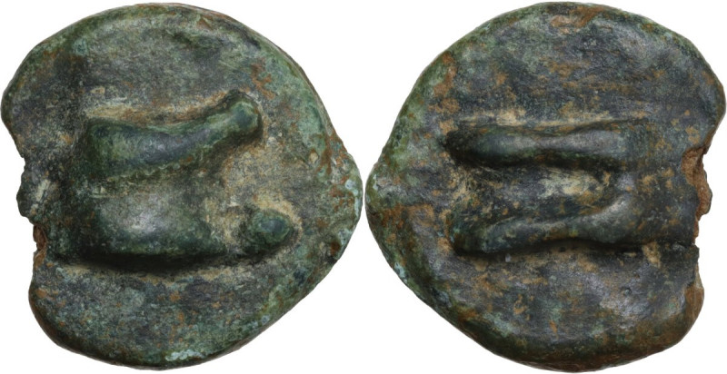 Roma/Roma series. AE cast Uncia, 269-266 BC. Obv. Astragalus. Rev. Astragalus; [...