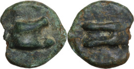 Roma/Roma series. AE cast Uncia, 269-266 BC. Obv. Astragalus. Rev. Astragalus; [pellet in field]. Cr. 21/6; Vecchi ICC 46; HN Italy 293. AE. 18.30 g. ...
