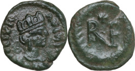 Ostrogothic Italy. Municipal bronze coinage of Ravenna. AE Decanummium, struck c. 536-554. Obv. FELIX R-AVENNA. Draped bust of Ravenna right, wearing ...