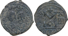 Revolt of the Heraclii (summer 608 - 5 October 610). AE Follis, Alexandria mint. Dated IY 14 (610 AD). Obv. δm[n HERA]CLIO CONSULI. Facing busts of He...