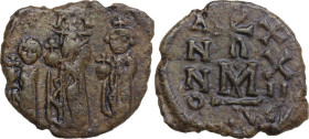 Heraclius (610-641). AE Follis, Ravenna mint. Obv. Heraclius (in centre), Heraclius Constantine (on right) and Heraclonas (on left) all standing facin...