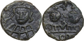 Constantine IV, Pogonatus (668-685). AE Half Follis, Rome mint. Obv. Beardless bust facing, wearing crown and chlamys, and holding spear. Rev. XX betw...