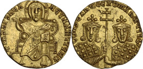 Constantine VII Porphyrogenitus, with Romanus I (913-959). AV Solidus. Constantinople mint. Struck late 920-spring 921. Obv. +IhS XPS REX REGNANTIUM *...