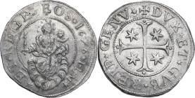 Genova. Dogi Biennali (1528-1797), III fase (1637-1797). Scudo stretto 1676, sigle ILM. D/ La Beata Vergine col Bambino sulle nubi. R/ Croce patente a...