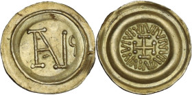 Lucca. Monetazione anonima dei Re Longobardi (650-749). Tremisse con monogramma. D/ LVCA (?) in monogramma. R/ Croce potenziata in cornice di elementi...