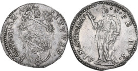 Roma. Sisto V (1585-1590), Felice Peretti. Testone A. III. D/ Stemma Peretti sormontato da tiara e chiavi decussate. R/ San Pietro, nimbato, regge nel...