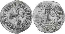 Salerno. Siconolfo Principe (839-849). Denaro. D/ Monogramma di Siconolfo disposto a croce. R/ Croce potenziata su tre gradini; ai lati, due triangoli...