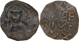 Salerno. Ruggero Borsa (1085-1111). Follaro con San Matteo. D/ Busto frontale di San Matteo. R/ ROGE RIVS DVX su tre righe. Bellizia 80; Travaini 1995...