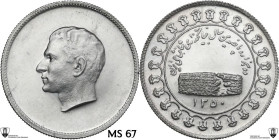 Iran. Mohammed Reza Pahlavi (1941-1979). Medal SH 1350 (1971), 2500th Anniversary of the Persian Monarchy, Tehran mint. AR. 11.00 g. 30.00 mm. Encapsu...