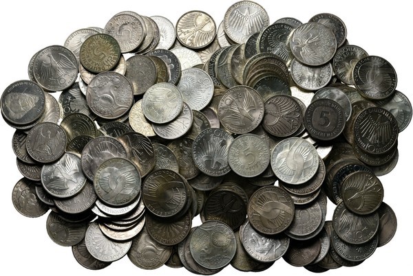 LOTS - Lot Germany Mainly consisting of modern silver 5 and 10 Mark commemorativ...