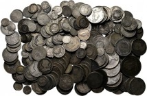 LOTS - Lot Great Britain Consisting of various silver denominations, Threepence to Crown. Gross weight 1987 g. Various qualities