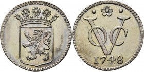 PROVINCIALE MUNTEN - Zilveren duit 1748, Silver, Holland Gekroond provinciewapen. Kz. · ✿ · / VOC / jaartal.Scho. 127b.3.15 g. Gladde rand. R Prachtig...