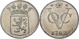 PROVINCIALE MUNTEN - ½ Zilveren duit 1762, Silver, Holland Gekroond provinciewapen. Kz. · ✿ · / VOC / jaartal. Kabelrand.Scho. 366.1.38 g. S Vrijwel F...