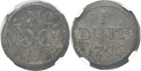 PROVINCIALE MUNTEN - Tinnen duit 1796, Tin munten, Munten op Java geslagen Monogram VOC daarboven N(ederlandse). Kz. 1 / DUIT / 1796. Scho. 486. NGC V...
