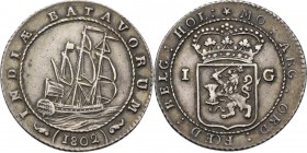 BATAAFSE REPUBLIEK 1799–1806 - Scheepjesgulden 1802, Silver, Munten te Enkhuizen geslagen Driemaster, daaronder jaartal tussen versiering INDIÆ BATAVO...