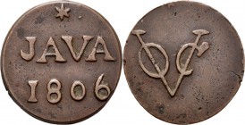 BATAAFSE REPUBLIEK 1799–1806 - Duit 1806, Copper, Munten op Java geslagen Soerabaia. In het veld JAVA / I806. Kz. ✶ boven monogram VOC.Scho. 555a R Ze...