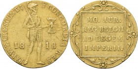 Gouden dukaat 1818 Staande ridder met pijlbundel. Kz. 4-regelige tekst in versierd vierkant. TYPE II b (1818–1840). Mmt. fakkel. Russische slag.Sch. 2...