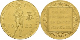 Gouden dukaat 1922 Staande ridder met pijlbundel tussen jaartal. Kz. tekst in versierd vierkant. Mt. mercuriusstaf. TYPE I c (1909–1932). Mmt. zeepaar...