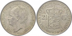 2½ Gulden of rijksdaalder 1938 Hoofd naar links. Mt. mercuriusstaf. TYPE IV b (1937–1940). ‘Ouder hoofd’ door J. C. Wienecke. Mmt. druiventros. Sch. 7...