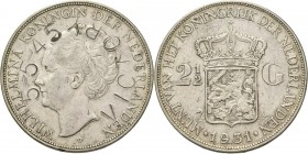 2½ Gulden of rijksdaalder 1931, BEWERKTE MUNTEN TWEEDE WERELDOORLOG / STIL VERZET TYPE IV a. ‘Ouder hoofd’ door J. C. Wienecke. Mmt. zeepaard.Sch. 786...