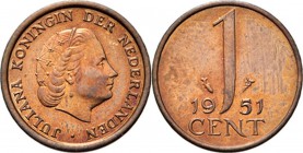 1 Cent 1951 Hoofd naar rechts. Kz. waardeaanduiding tussen jaartal. Mt. mercuriusstaf. TYPE I a (1950–1969). Mmt. vis.Sch. 1236, Copper RR. Met gepoli...