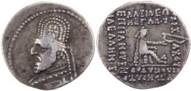 PARTHER, KÖNIGREICH DER ARSAKIDEN
Mithradates III., 87-80 v. Chr. AR-Drachme Ekbatana Vs.: Büste in Ornat mit Tiara n. l., Rs.: 7-zeilige Beischrift,...
