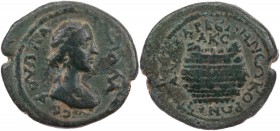 KILIKIEN ANAZARBOS
Plautilla, Gemahlin des Caracalla, 202-205 n. Chr. AE-Assarion 202/203 n. Chr. (= Jahr 221) Vs.: drapierte Büste n. r., Rs.: Preis...