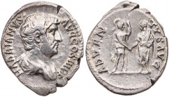 RÖMISCHE KAISERZEIT
Hadrianus, 117-138 n. Chr. AR-Denar 134-138 n. Chr. Rom Vs.: HADRIANVS AVG COS III P P, drapierte Büste n. r., Rs.: ADVEN-TVS AVG...