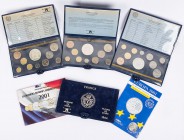 FRANKREICH
 Lot Kursmünzensätze von 1979 (3), 1982, 2001, dazu 5 Euro Silber 2001 6 Stück St