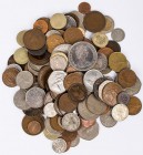GROSSBRITANNIEN
 Lot Großbritannien und Commonwealth, 19. und 20. Jh., darunter auch gültige Kursmünzen, über 1000g.