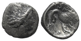 Gallien. Inubres.

 Drachme (Silber). 2. Jhdt. v. Chr.
Vs: Kopf der Artemis mit Lorbeerkranz rechts.
Rs: Verwilderte Legende. Stilisierter Löwe na...