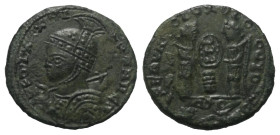 Imitationen römischer Münzen.


Imitation eines Follis (Bronze) des Constantinus I. (307 - 337 n. Chr.).
Vs: Büste mit Helm links. Barbarisierte L...