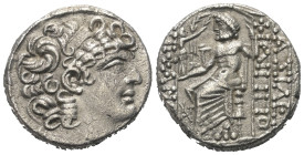 Seleukis und Pierien. Antiochia am Orontes. Augustus (31 v. - 14 n. Chr.).

 Tetradrachme (Silber). Jahr nicht lesbar.
Vs: Kopf des Philippos I. mi...