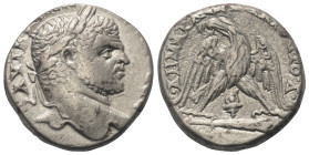 Phönikien. Tyros. Caracalla (197 - 217 n. Chr.).

 Tetradrachme (Silber). Ca. 213 - 217 n. Chr.
Vs: Büste mit Lorbeerkranz und Panzer rechts.
Rs: ...
