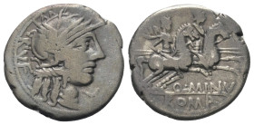 Q. Minucius Rufus.

 Denar (Silber). 122 v. Chr. Rom.
Vs: RVF. Kopf der Roma mit geflügeltem Helm rechts, davor Wertzeichen.
Rs: Q MINV / ROMA. Di...