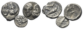 Griechische Münzen - Lots.


Istros (Moesia Inferior).

Lot (3 Stück, Silber): verschiedene Nominale; ca. 4. - 3. Jhdt. v. Chr.

Sehr schön.
...