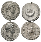 Römische Münzen - Lots. Kaiserzeit.


Lot (2 Stück, Silber): Denare des Hadrianus (117 - 138 n. Chr.).

Sehr schön.

Verkauft wie besehen, kein...