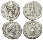 Römische Münzen - Lots. Kaiserzeit.


Lot (2 Stück, Silber): Denare des Marcus Aurelius (161 - 180 n. Chr.).

Sehr schön.

Verkauft wie besehen...