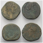 Römische Münzen - Lots. Kaiserzeit.


Lot (4 Stück, Bronze): Sesterzen des Commodus (177 - 192 n. Chr.).

Fast sehr schön.

Verkauft wie besehe...