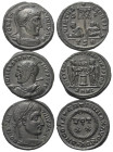 Römische Münzen - Lots. Kaiserzeit.


Lot (3 Stück, Bronze): Follis des Constantinus I. (307 - 337 n. Chr.).

Ein Stück mit Schrötlingsriss, fast...